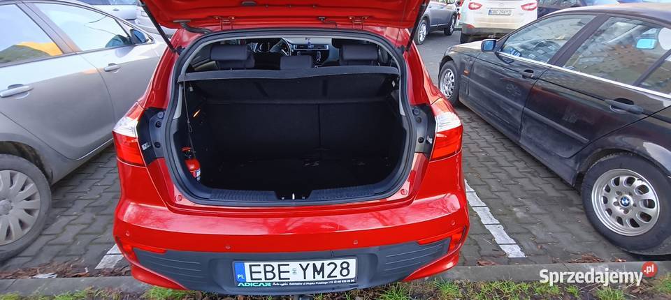 Ładna KIA RIO z 2016r Niski przebieg 63350 Bełchatów