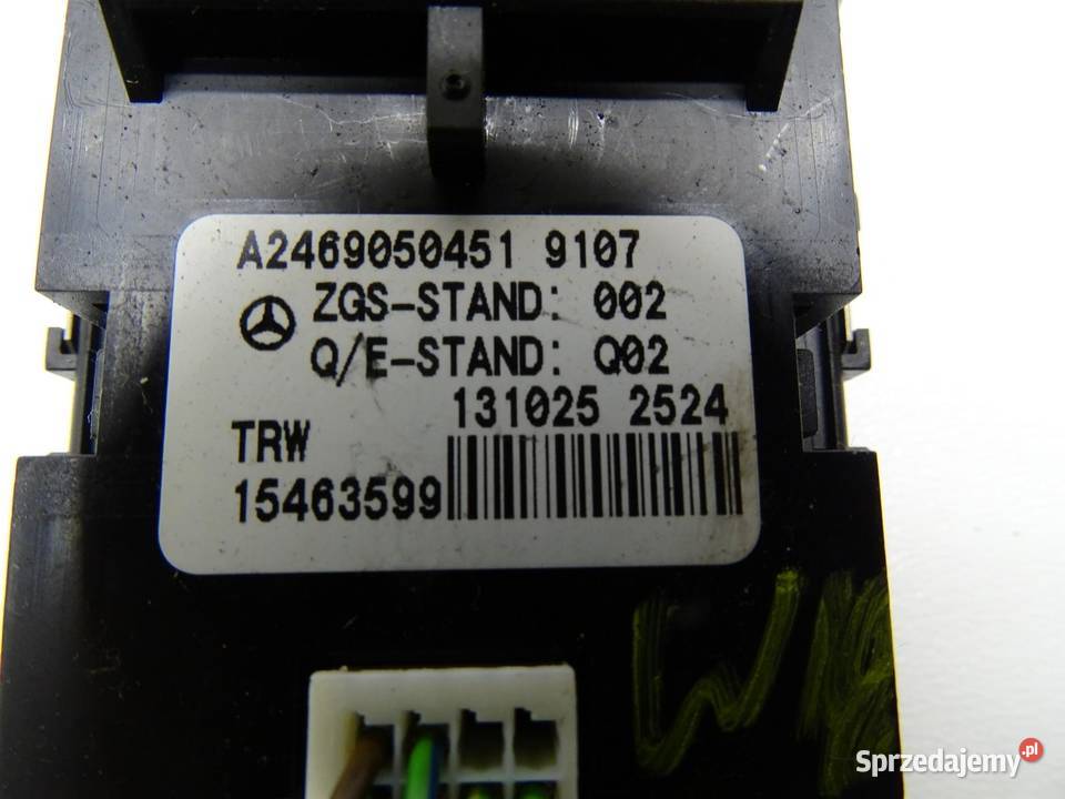 PRZEŁĄCZNIK HAMULCA RĘCZNEGO A2469050451