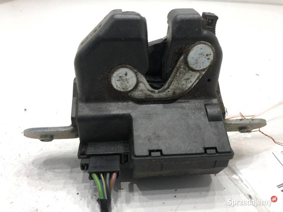 ZAMEK KLAPY TYŁ OPEL CORSA D Hatchback 55701971