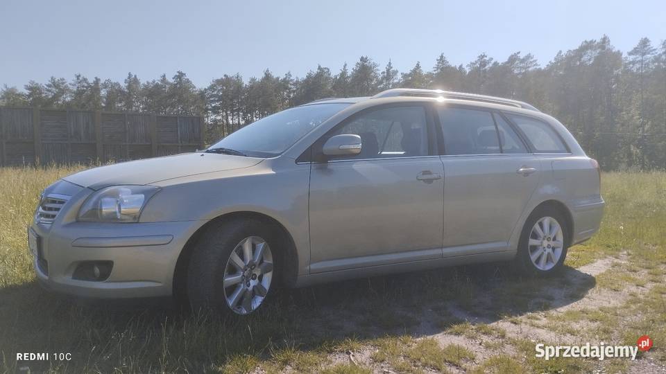 Toyota Avensis 4D4 combi hak Tomaszów Mazowiecki sprzedam