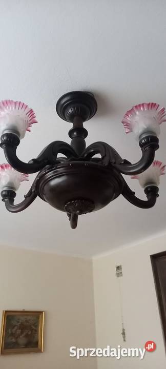 Duży rzeźbiony drewniany żyrandol kolorowe łódzkie