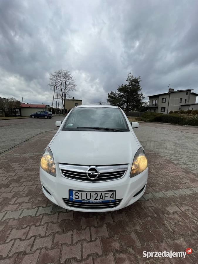 Opel zafira b 110
