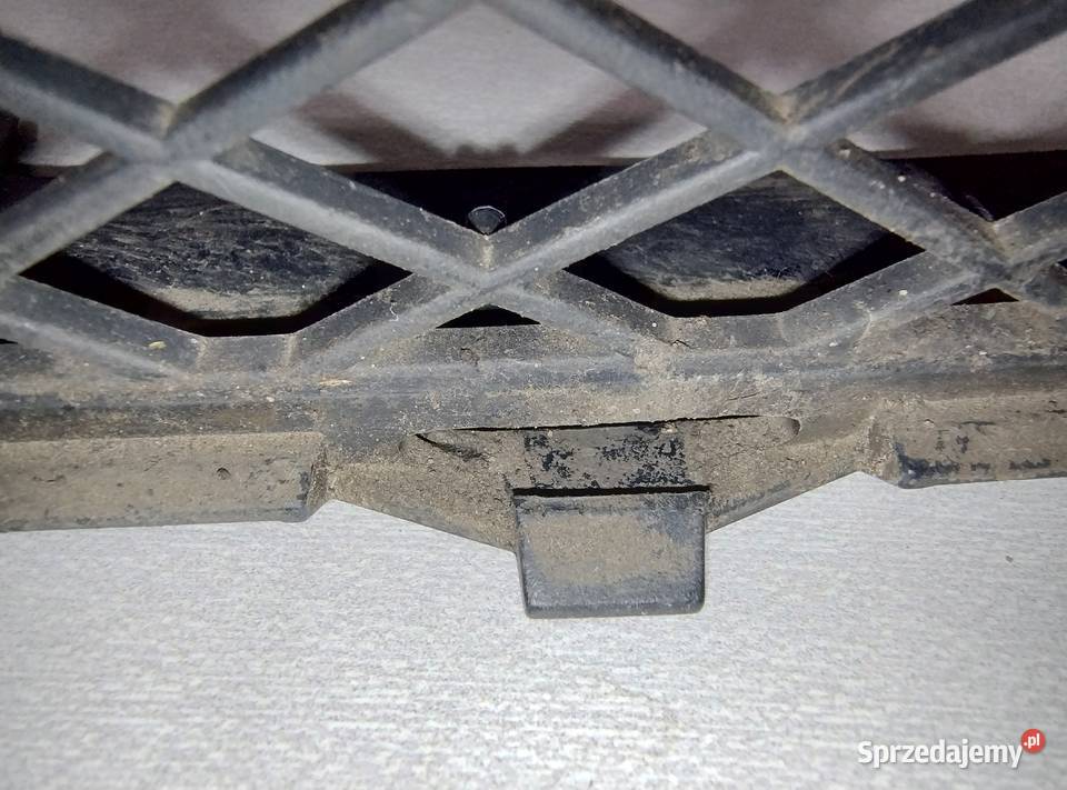 Kratka środkowa zderzaka Mercedes AKlasa Katowice