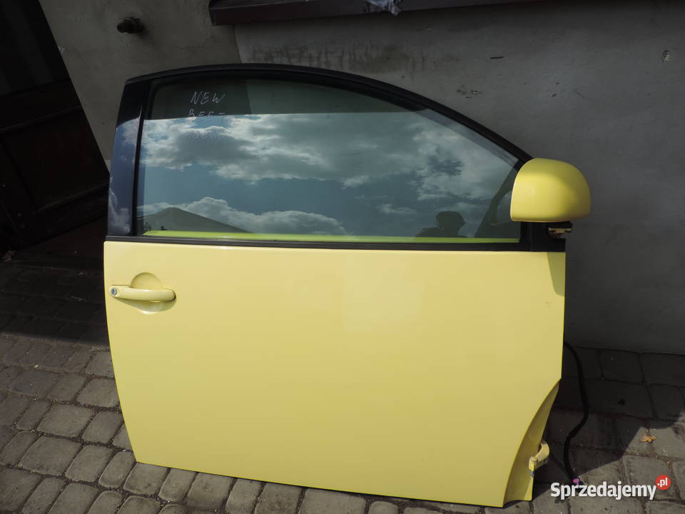 VW BEETLE DRZWI PRAWE PRZEDNIE PRZÓD Rok produkcji 1998 Nowy Sącz