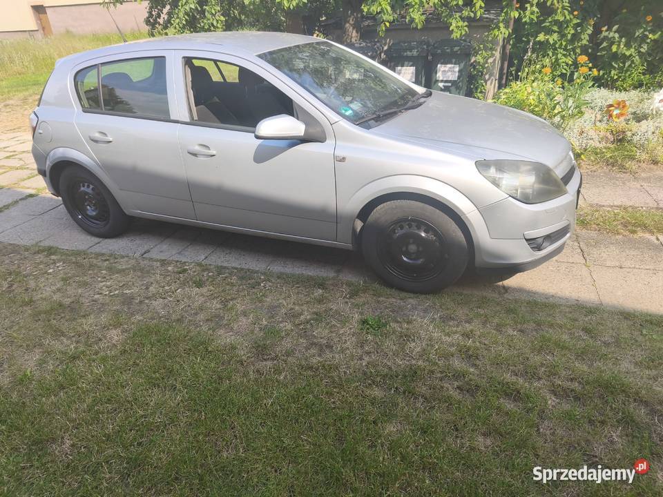 Astra H 16 105 brak kompresji sprzedam całość 299000km Jaworzno