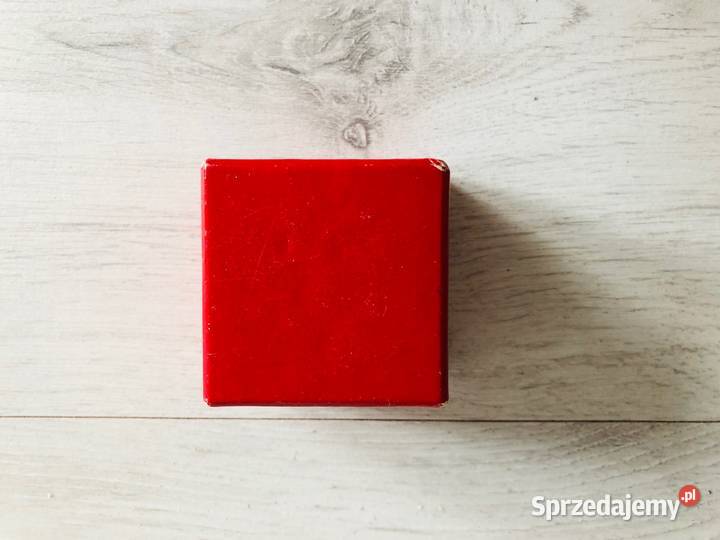 Czerwone pudełko prezent przechowywanie Łódź