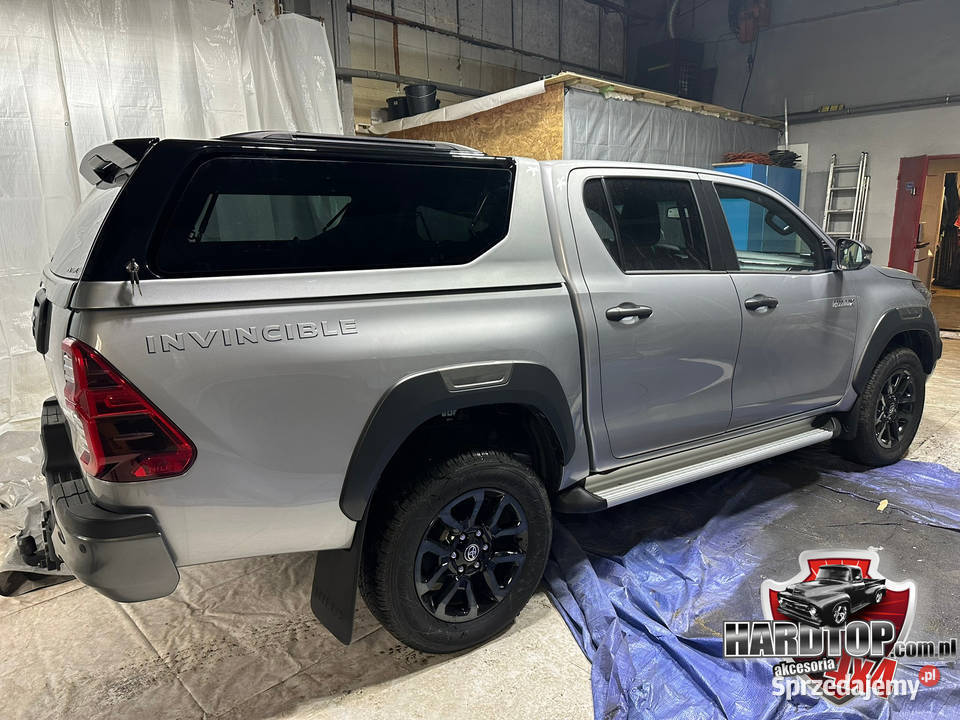 Zabudowa Venture Toyota Hilux Hardtop Double Cab terenowe Pasłęk