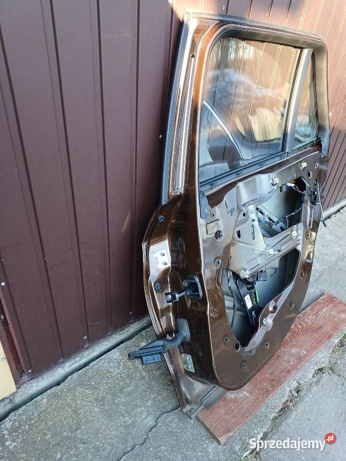 Drzwi prawy tył BMW X1 E84 B09 osobowe Kwidzyn