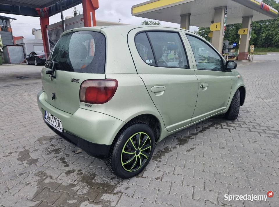 Toyota Yaris 13 87 2003
