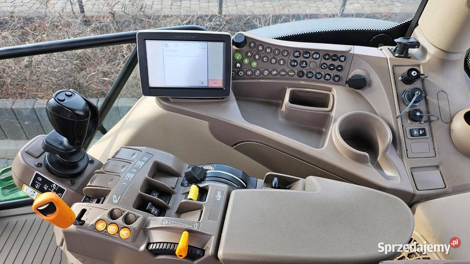 Ciągnik rolniczy John Deere 6215R Jatutów