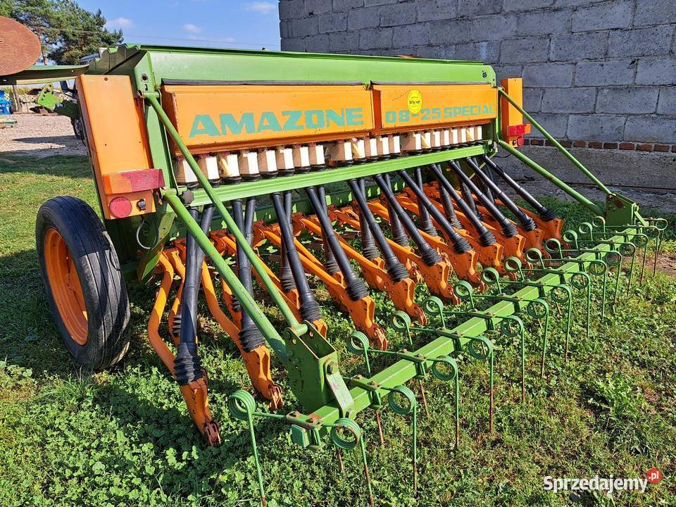 Siewnik AMAZONE D8 SPECJAL TYP 25 ładny z Kłodawa sprzedam