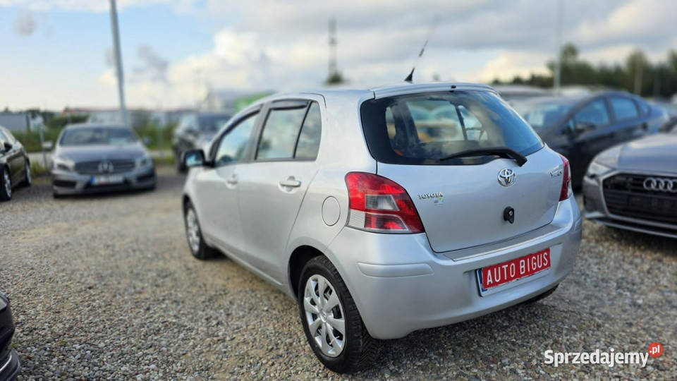 Toyota Yaris klima salon polska super stan II Hatchback