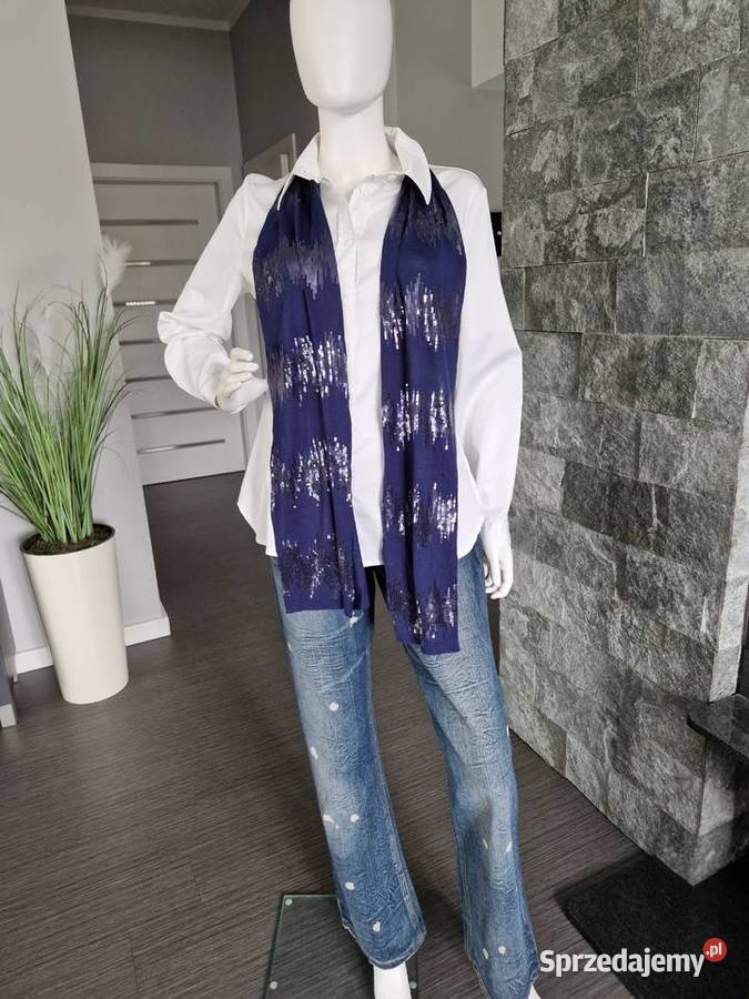 Granatowy szalik z cekinami Nowogard