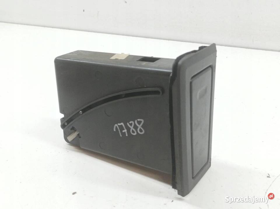 UCHWYT NA KUBEK 38657375 3409712 Volvo S60 I