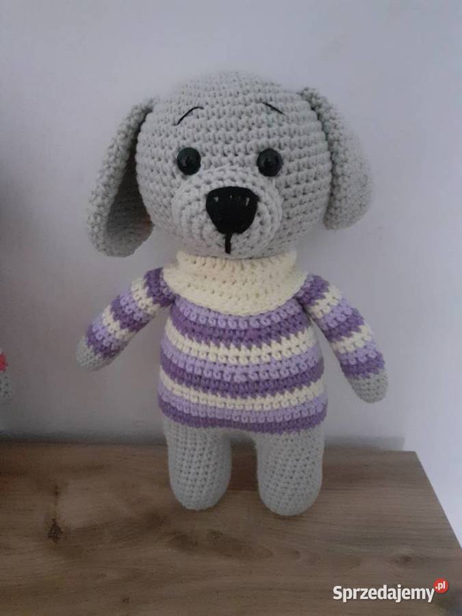 Piesek zrobiony z włóczki na szydełku Kraków