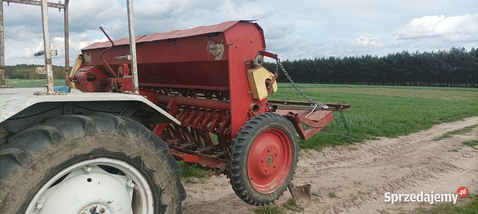 Siewnik poznaniak 27m szerokości roboczej Siewniki i sadzarki Sieradz