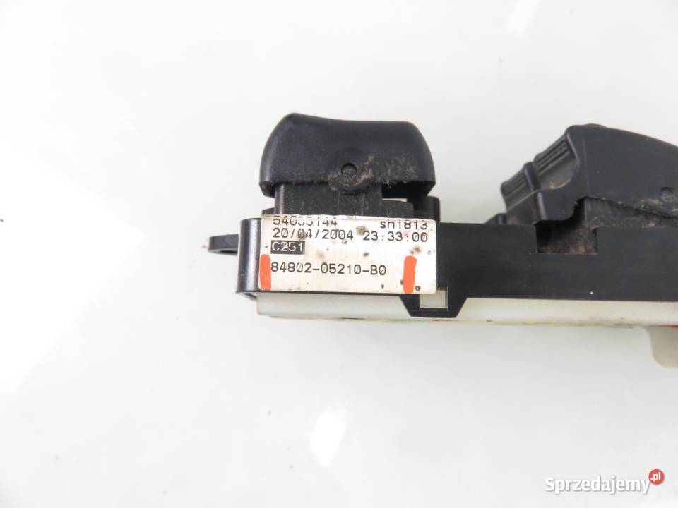 PANEL SZYB TOYOTA AVENSIS II T25 8480205210B0