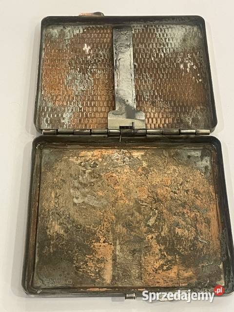 Niemiecka papierośnica z okresu III Rzeszy hełm Kraków sprzedam