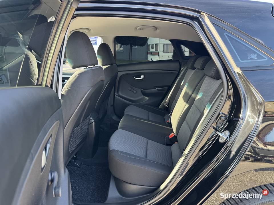 Hyundai i30 14 BENZYNA Klimatronik Nawigacja serwisowany w ASO Konin sprzedam