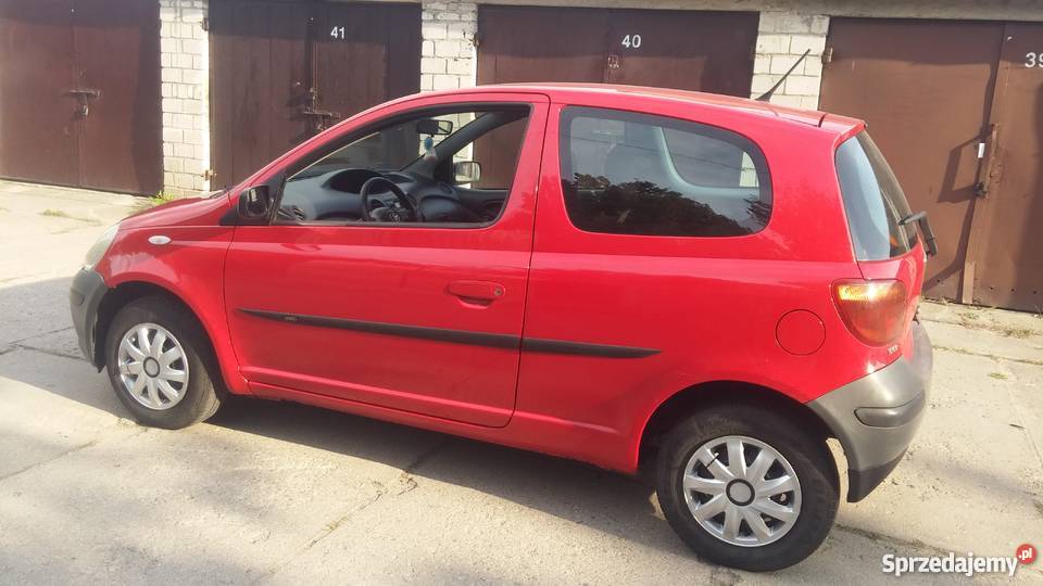 Toyota Yaris 10 Kat 2003 r