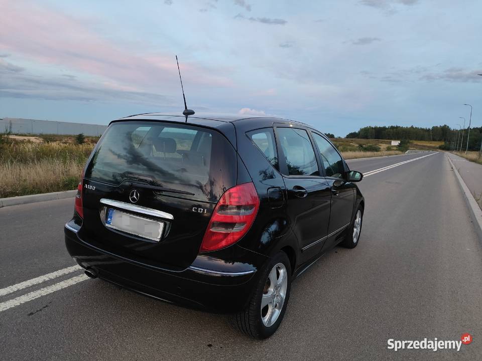 Mercedes A180 w ciągłym użytku zdrowa blacha śląskie Będzin