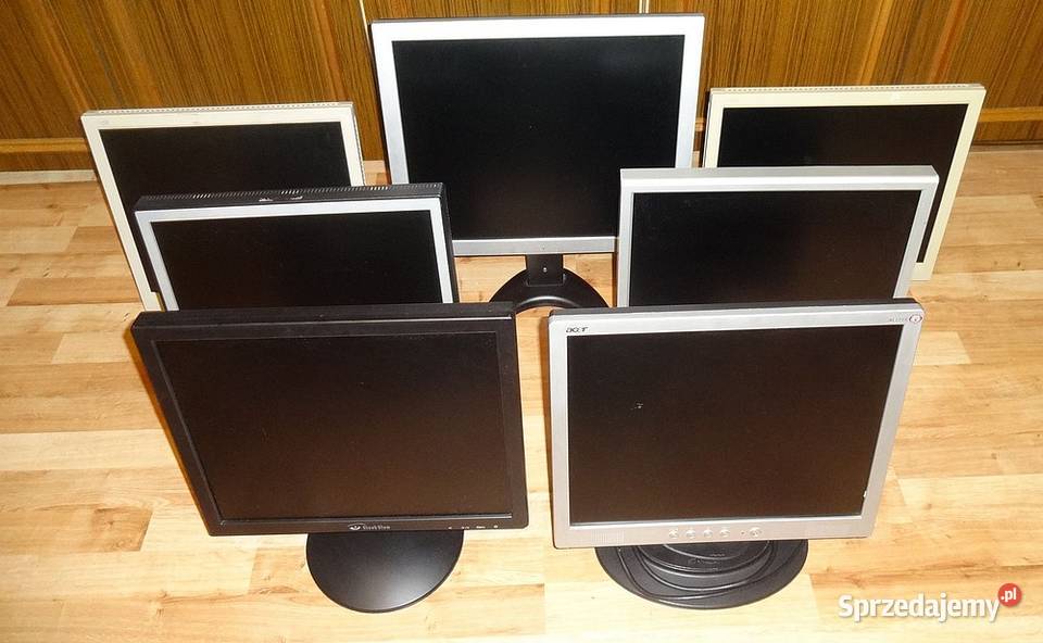 Monitory 17 7 sztuk wszystkie