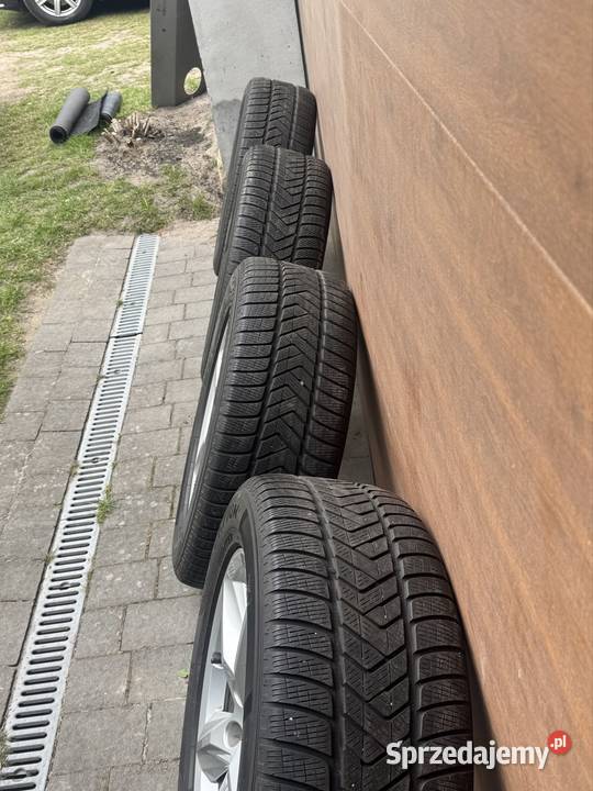 Alufelgi Audi 19 Rozstaw śrub 5x112 Opony zima Wiązownica Duża