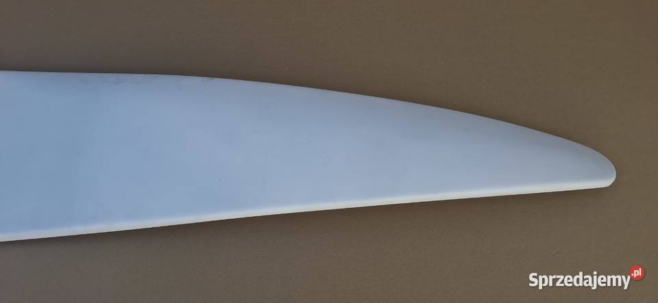 RENAULT PREMIUM SPOILER DACHOWY OWIEWKA PRAWA