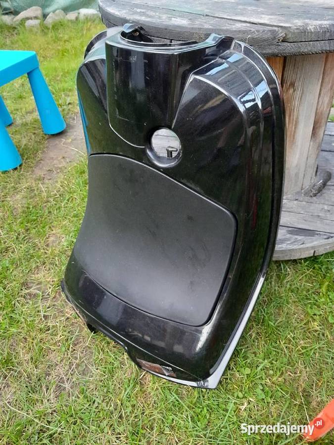 Piaggio vespa LX 125 kokpit schowek Gdańsk