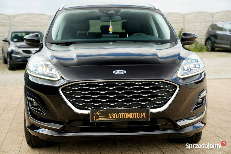 Ford Kuga VIGNALE skóra Nawi FUL LED elklapa ACC