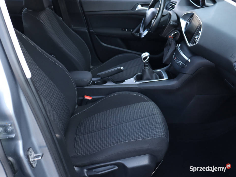 Peugeot 308 15 BlueHDi sprzedam