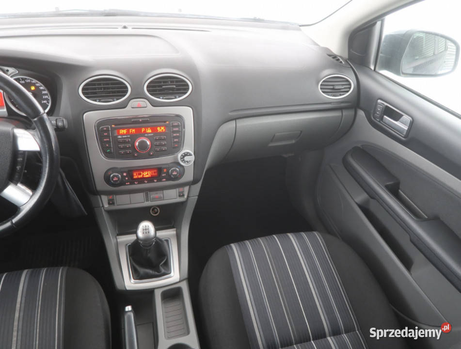 Ford Focus 16 16V światła przeciwmgielne