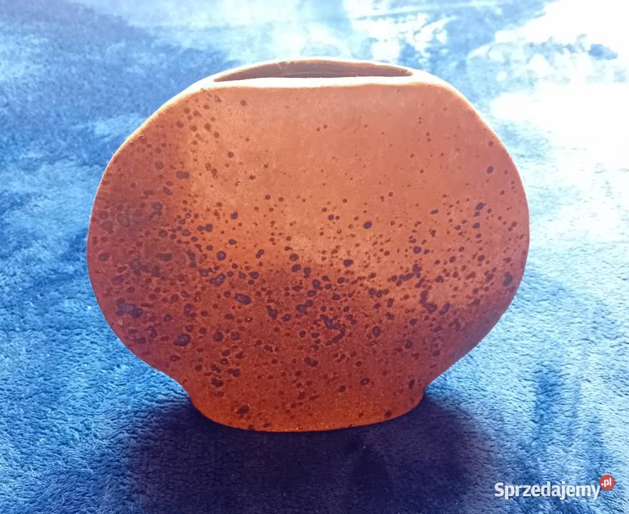 Wazon w formie dysku Keramos Austria projekt Ina Koźminek