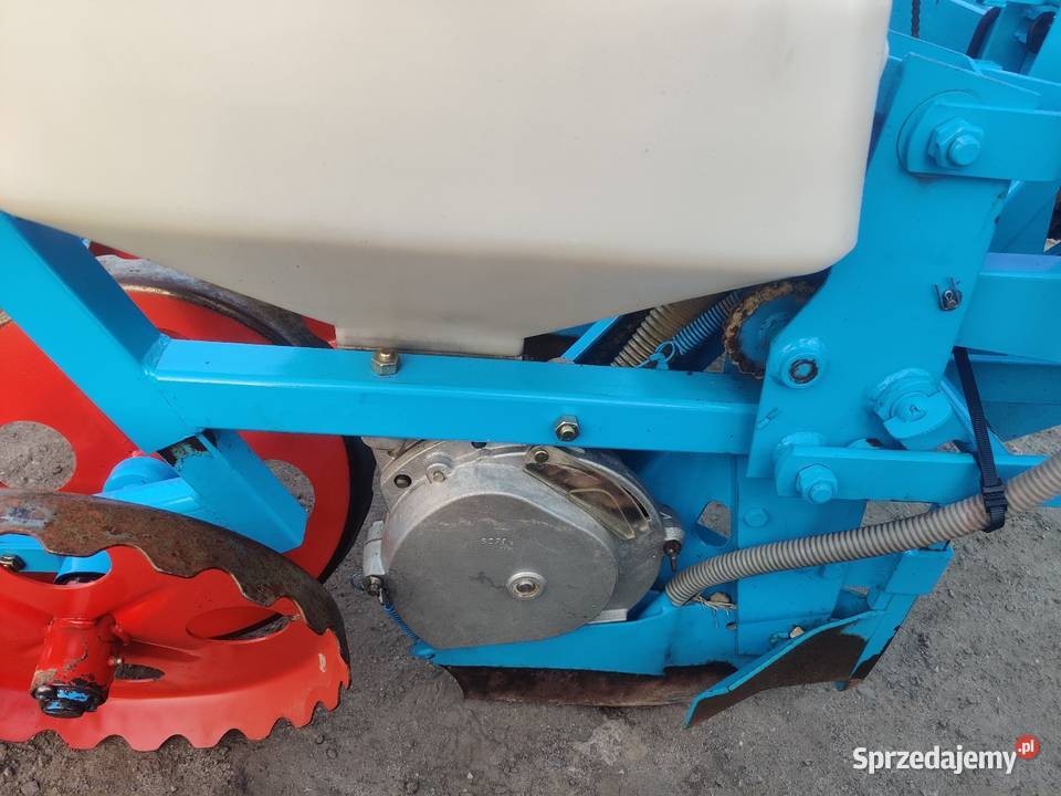 Siewnik do kukurydzy monosem 5 i 6 rzędów łódzkie