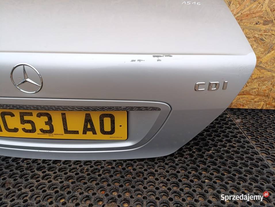 MERCEDES S KLASA W220 LIFT SEDAN KLAPA TYŁ ł 744 Zbierkowo