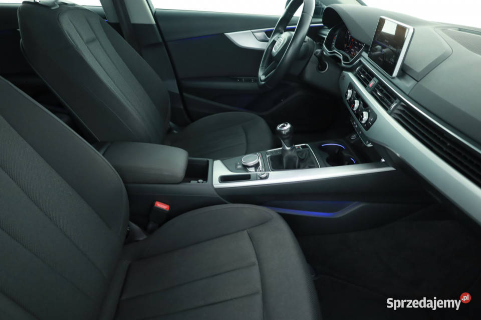 Audi A4 20 TDI klimatyzacja Piaseczno