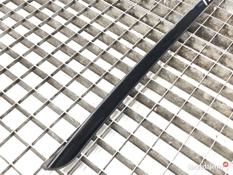 LISTWA ZGARNIAJĄCA PRZÓD PRAWA BMW E71 osobowe