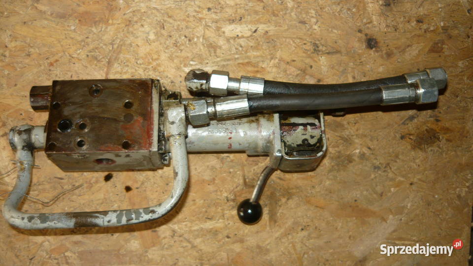 Rozdzielacz hydrauliczny C 330 Ursus hydrotor do Sokółka