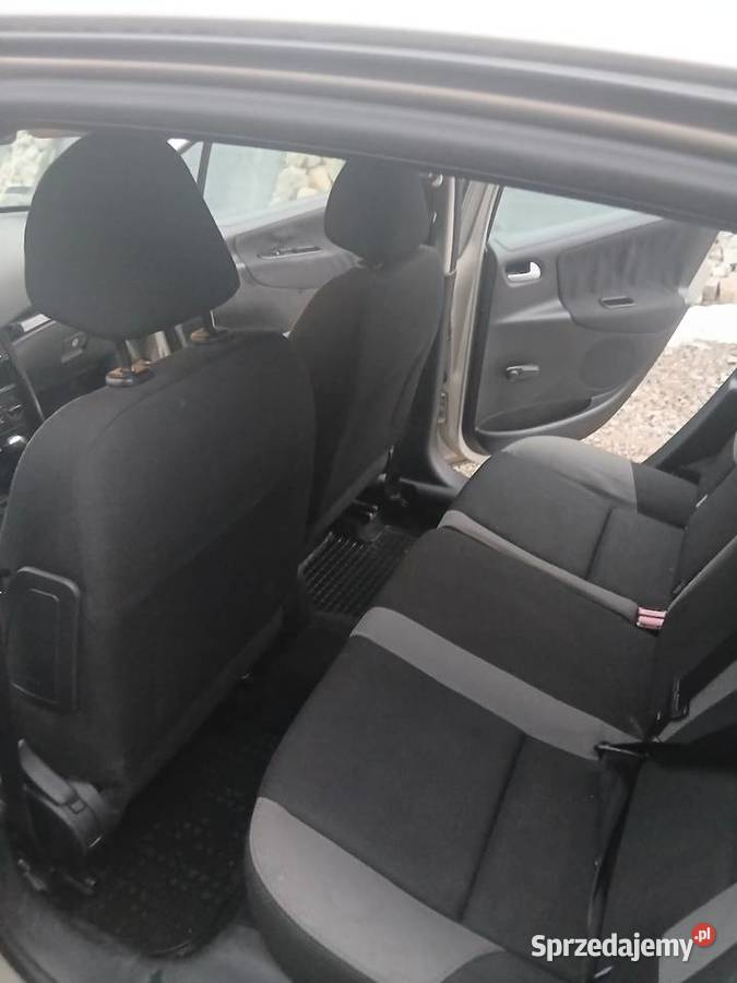 Mam na sprzedaż peugeot 207 Łyczanka