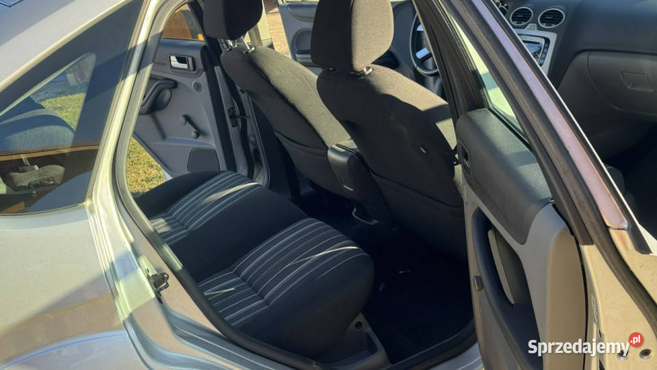 Ford Focus 16 Benz 101 z Niemiec LIFT 2010r światła przeciwmgielne dolnośląskie sprzedam