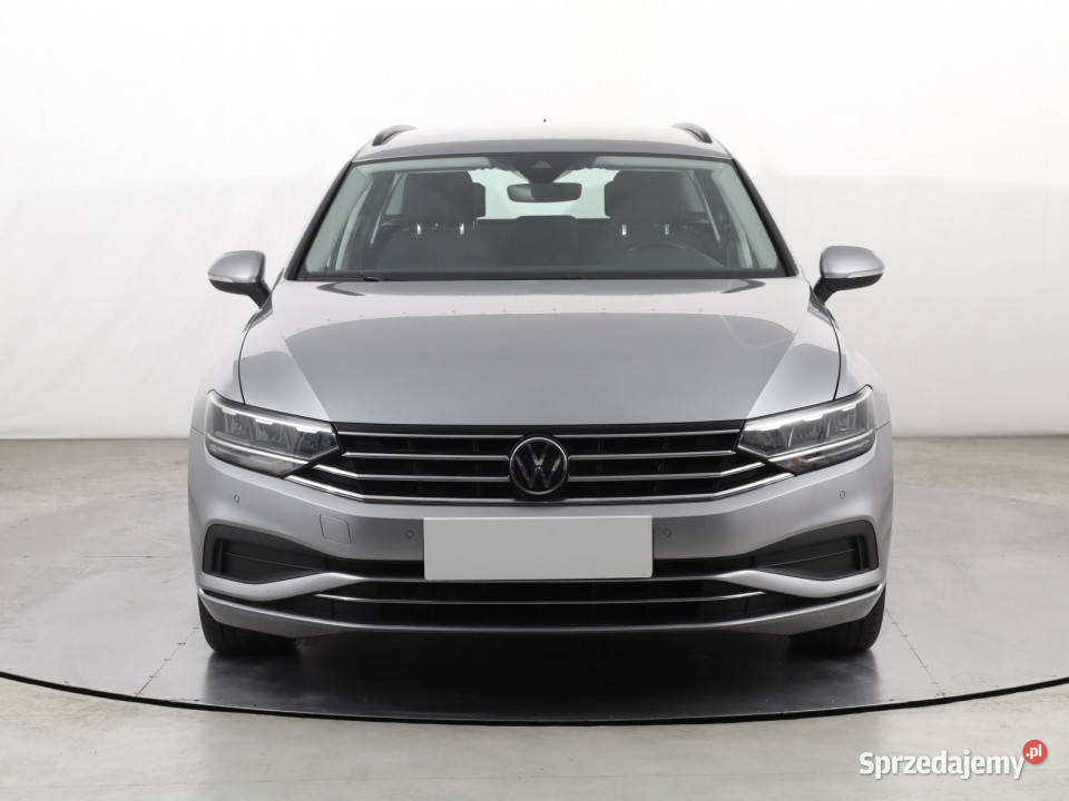 VW Passat 15 TSI nieuszkodzony Passat