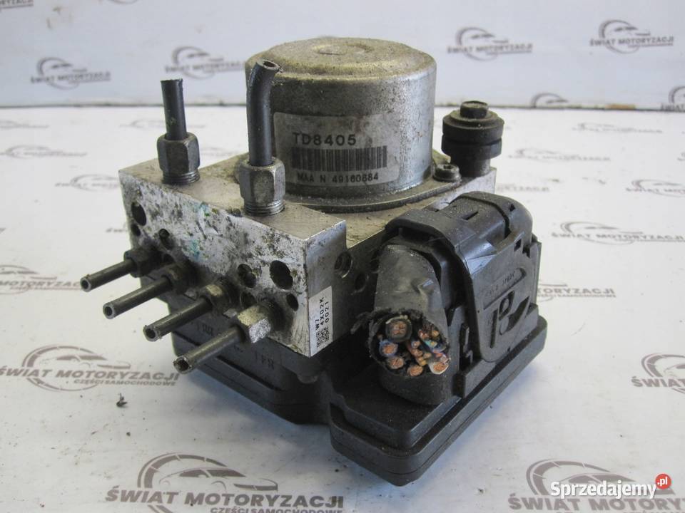 NISSAN JUKE I LIFT 15r pompa ABS TD8405