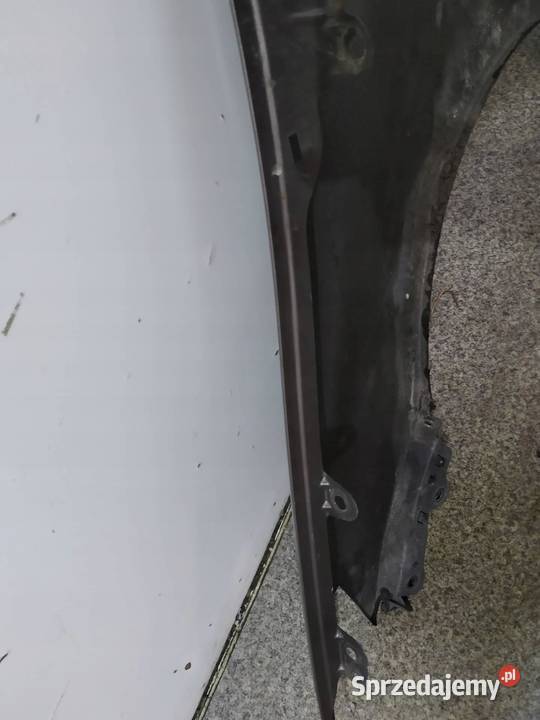 BŁOTNIK PRAWY PRZÓD Z30 VI LIFT Mitsubishi Colt