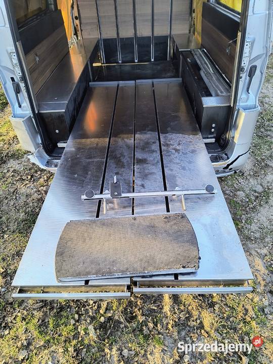 zabudowa karawanu Mercedes Vito 2021r Wilcza Wola