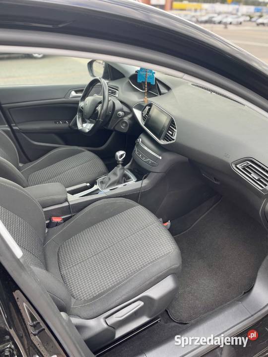 Peugeot 308 T9 12 Sprzedam SW PureTech Business Zarejestrowany w Polsce 308