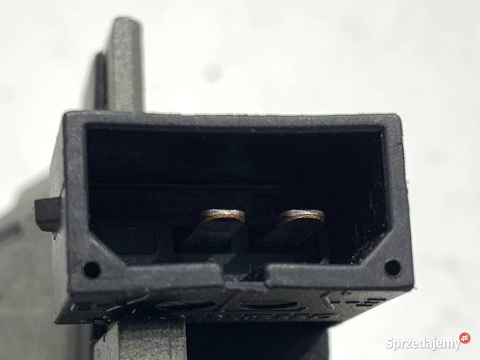 ZAMEK KLAPY TYŁ AUDI A4 B6 SedanLimuzyna Zamki, wkładki i kluczyki