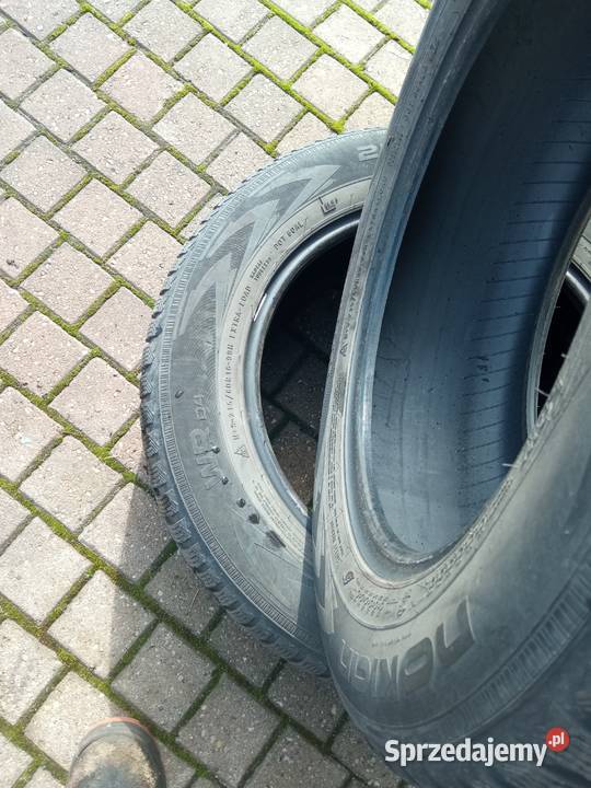 opony NOKIAN D4 2156016 r 99 HXL bieżnik ok 7 mm