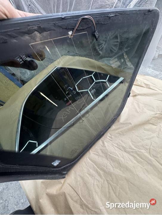 Tylnie szyby ford s lewa i prawa Limanowa