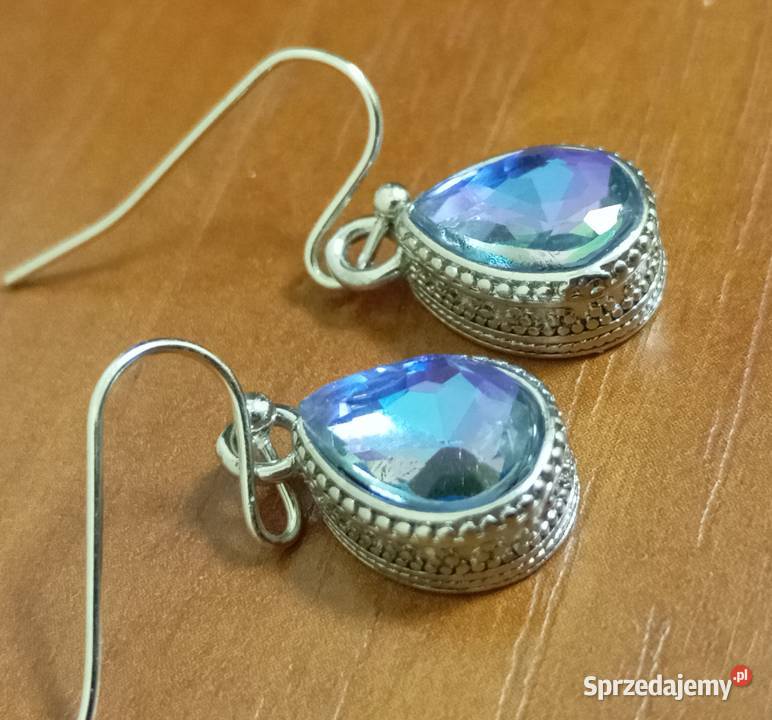 Delikatnie lekkie kolczyki sprzedam