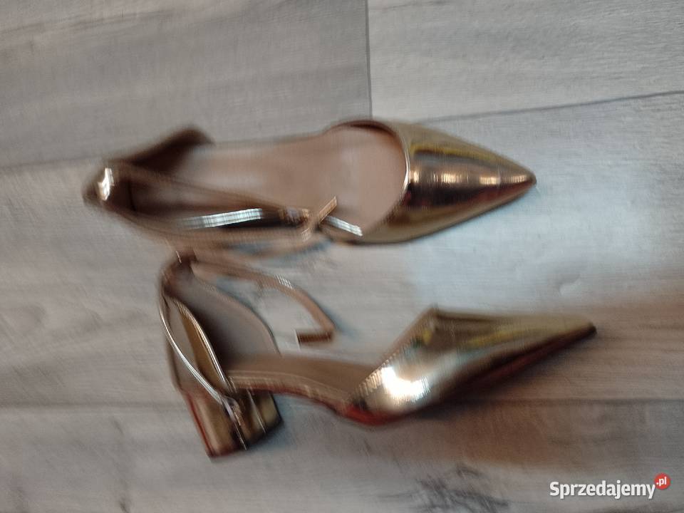 40 Złote czółenka wieczorowe z zapięciem NOWE inna Czółenka Kraków